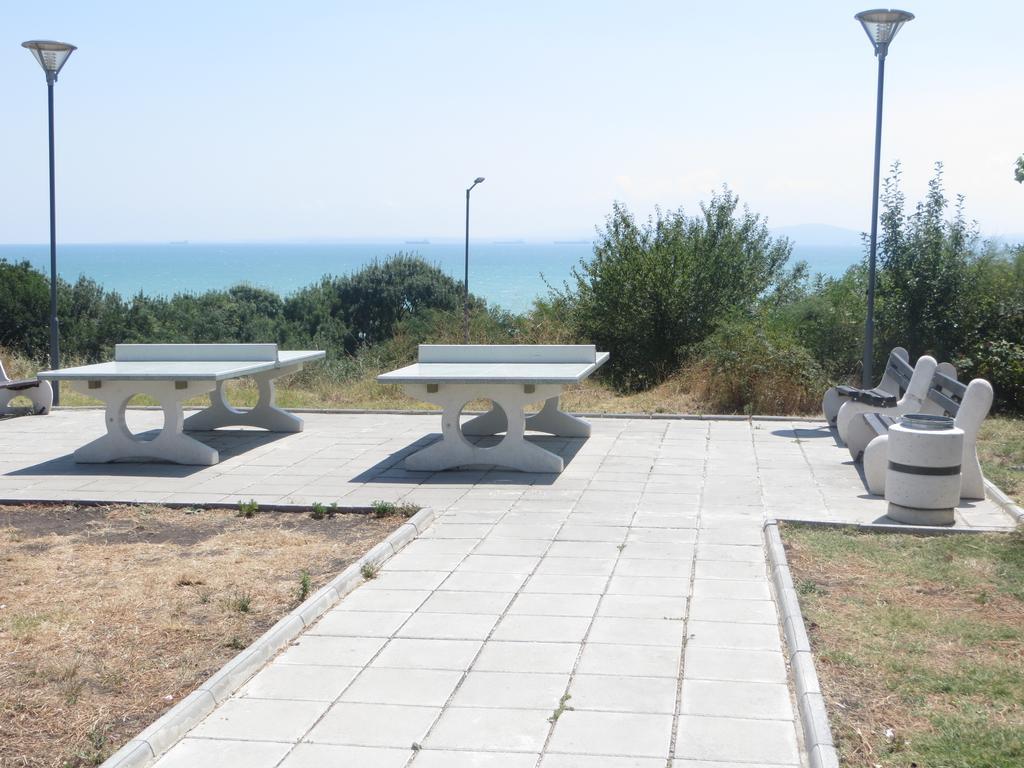 Emona Apartment Burgas City Eksteriør billede