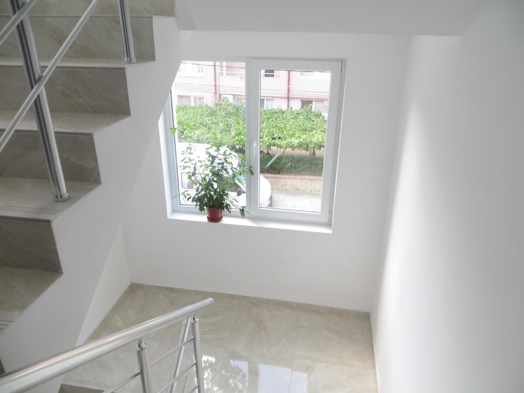 Emona Apartment Burgas City Eksteriør billede