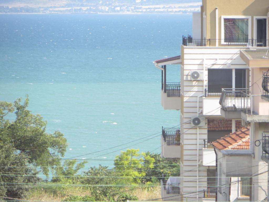 Emona Apartment Burgas City Eksteriør billede