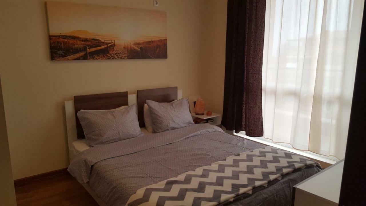 Emona Apartment Burgas City Eksteriør billede